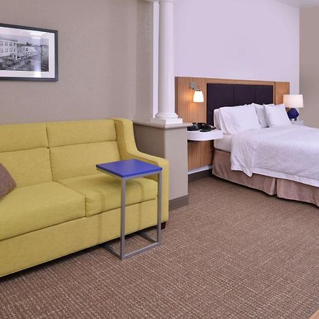 Hampton Inn & Suites Woodland-Sacramento Area Exterior photo